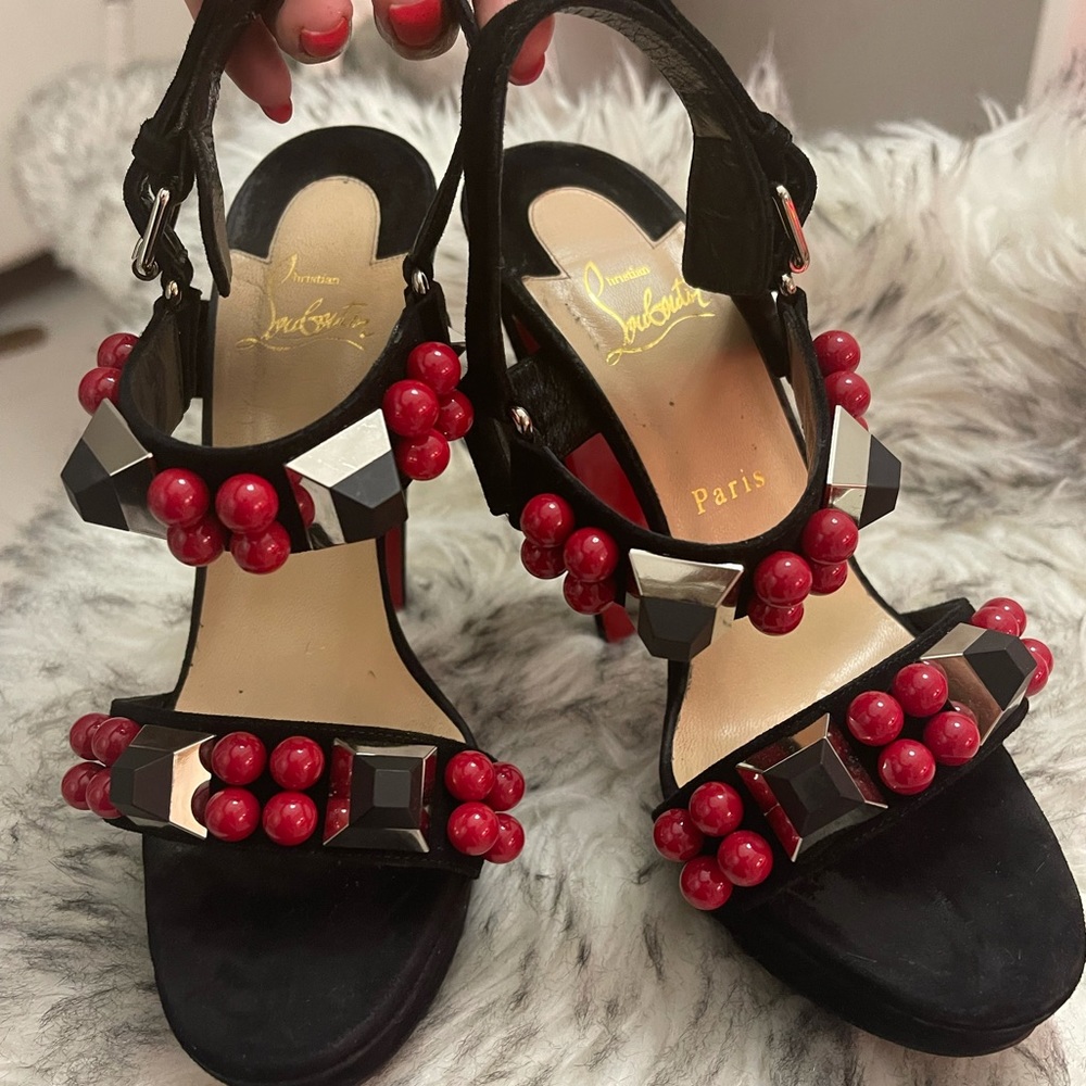 Loubotin heels 👠